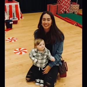 Meet your Posher, Abigail